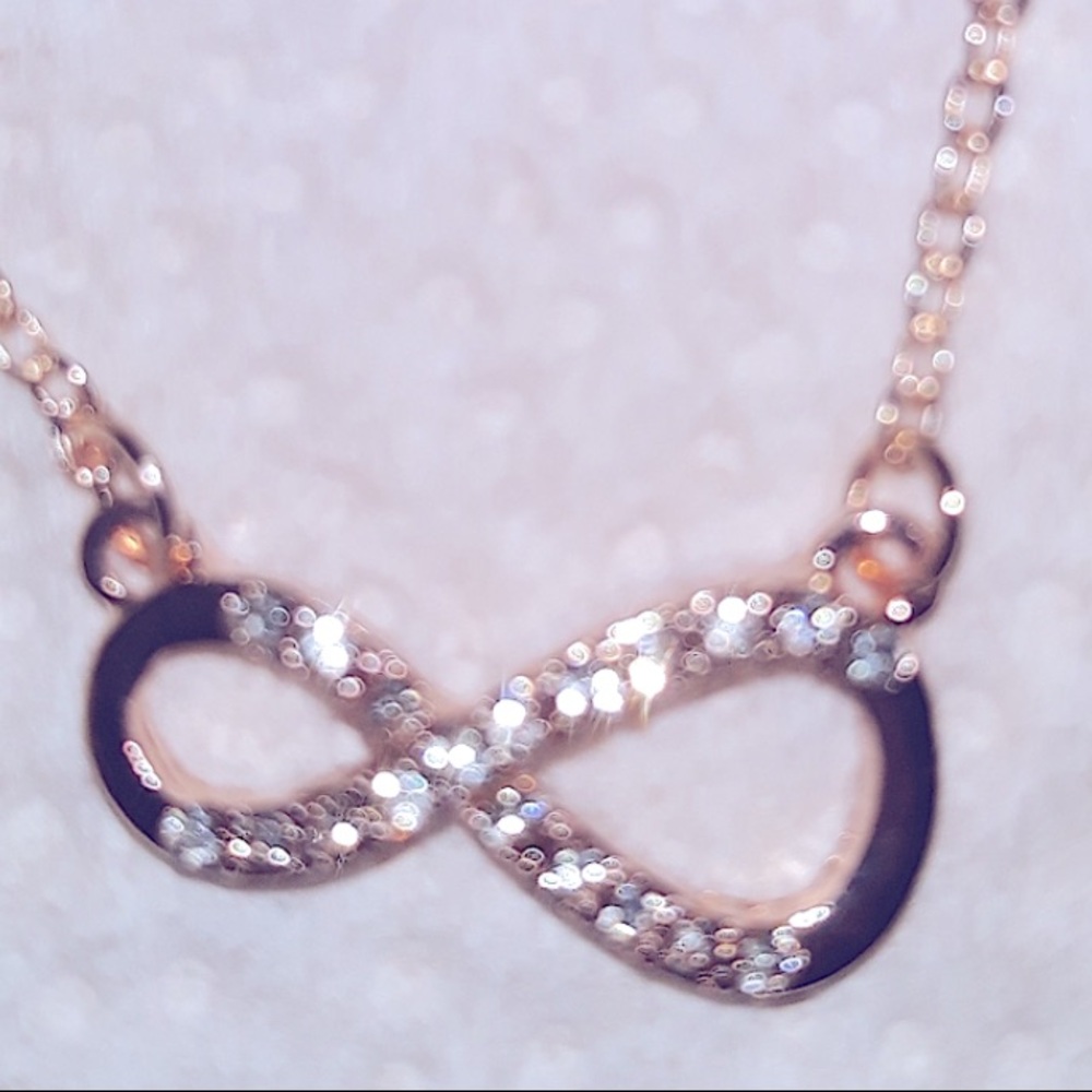 PRETTY Crystal Infinity Necklace 18k Gold Pl stainless steel 18-20" chain NEW - Picture 2 of 9